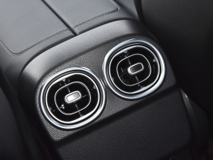 2022Ŀ C 260 L п؅^