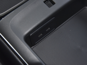 2022Ŀ C 260 L п؅^