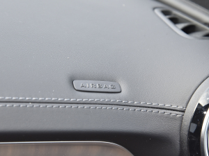 2022Ŀ C 260 L п؅^