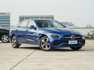 2022Ŀ C 200 L \Ӱ ǰ45