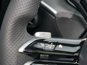 2022Ŀ C 200 L \Ӱ п؅^