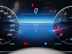 2022Ŀ C 200 L \Ӱ п؅^