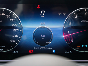 2022Ŀ C 200 L \Ӱ п؅^