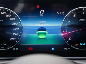 2022Ŀ C 200 L \Ӱ п؅^