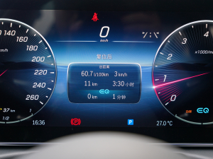 2022Ŀ C 200 L \Ӱ п؅^