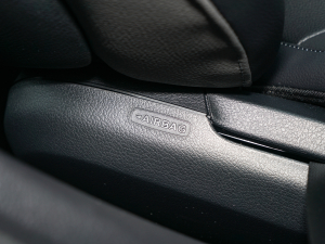 2022Ŀ C 200 L \Ӱ п؅^