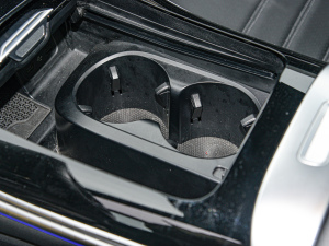 2022Ŀ C 260 L ҹ\Ӱ ǰű