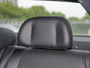 2022Ŀ C 260 L ҹ\Ӱ g