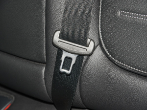 2022Ŀ C 260 L ҹ\Ӱ g