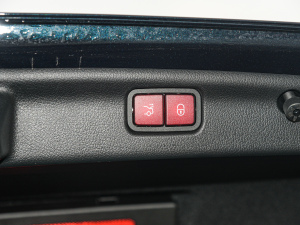 2022Ŀ C 260 L ҹ\Ӱ g