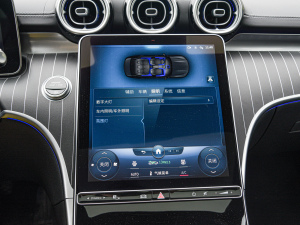 2022Ŀ C 260 L ҹ\Ӱ п؅^