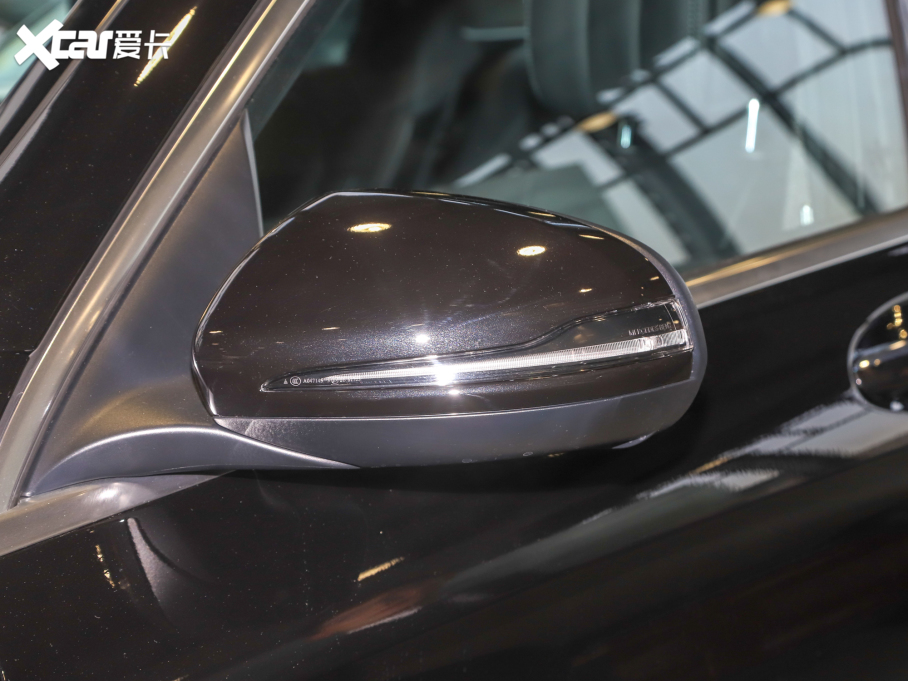 2022��YGLC 300 L 4MATIC �Ӹ���