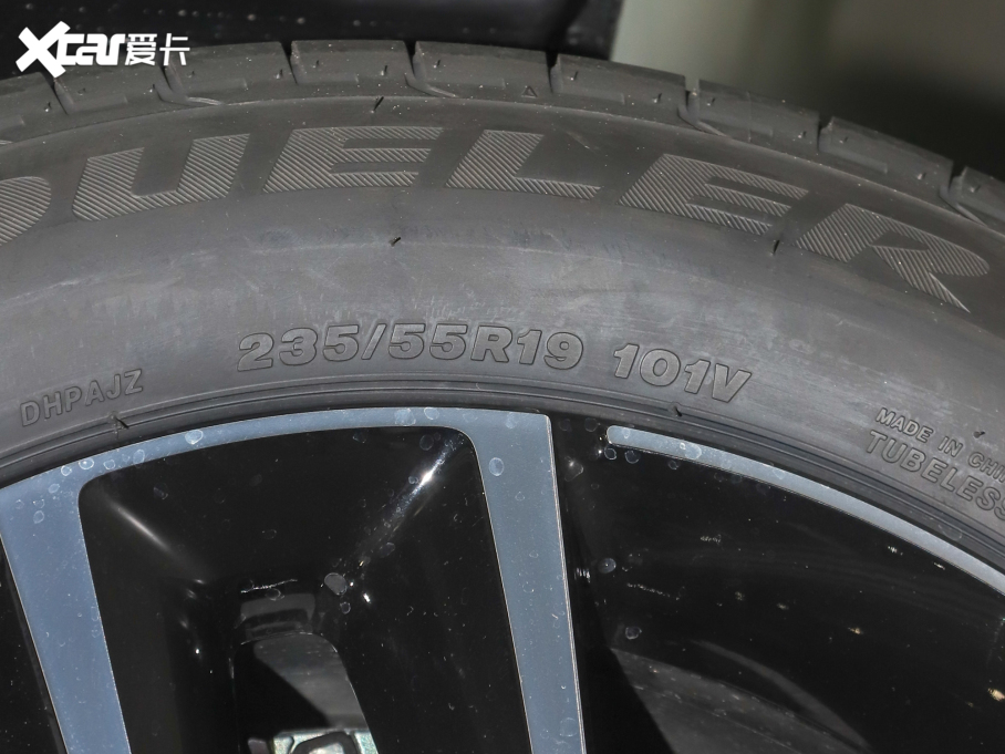 2022��YGLC 300 L 4MATIC �Ӹ���