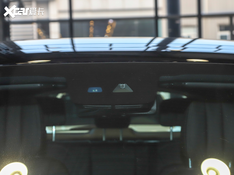 2022��YGLC 300 L 4MATIC �Ӹ���