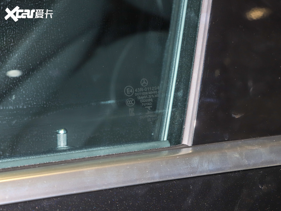 2022��YGLC 300 L 4MATIC �Ӹ���