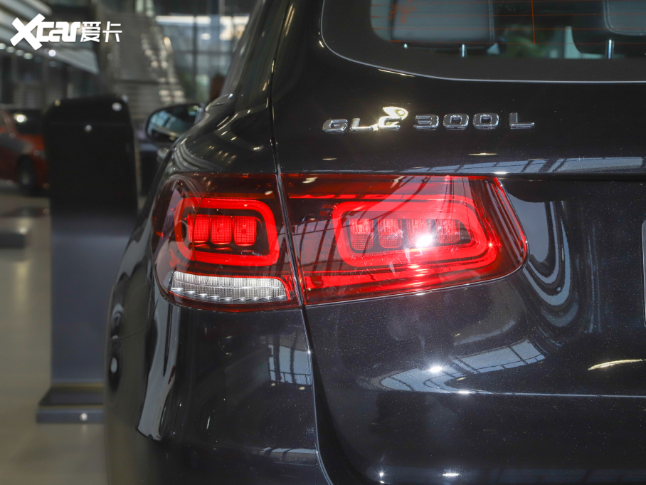 2022��YGLC 300 L 4MATIC �Ӹ���