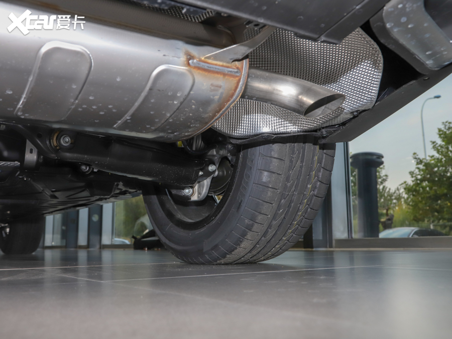 2022��YGLC 300 L 4MATIC �Ӹ���