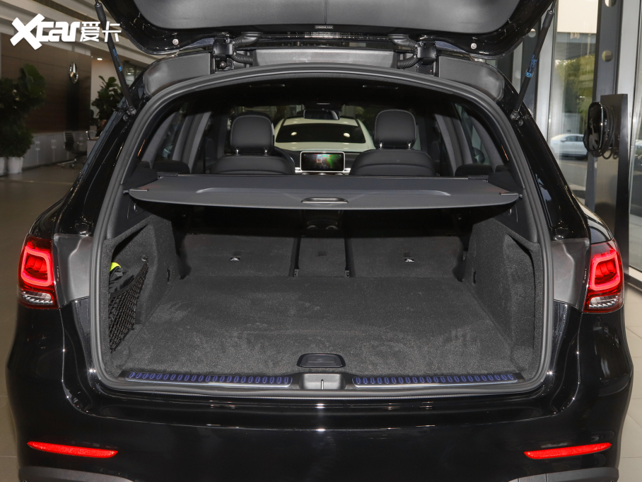 2022��YGLC 300 L 4MATIC ��(d��ng)����