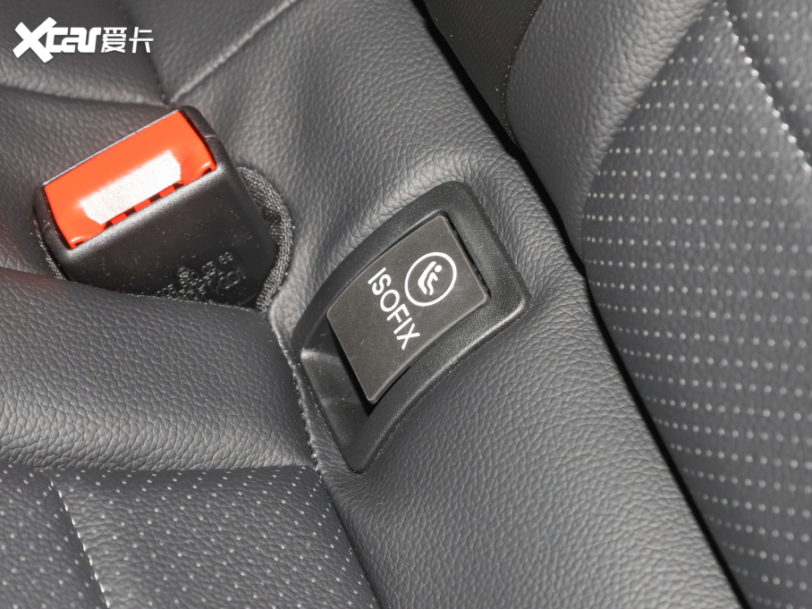 2022��YGLC 300 L 4MATIC �Ӹ���