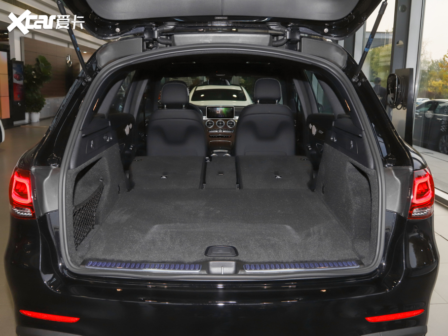 2022��YGLC 300 L 4MATIC �Ӹ���