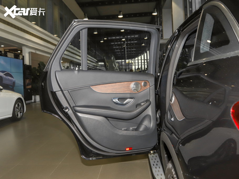 2022YGLC 300 L 4MATIC Ӹ