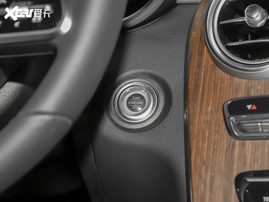 2022YGLC 300 L 4MATIC Ӹ