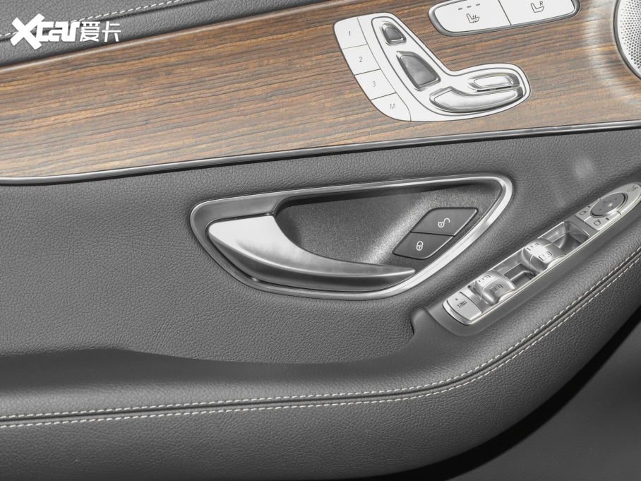 2022YGLC 300 L 4MATIC (dng)