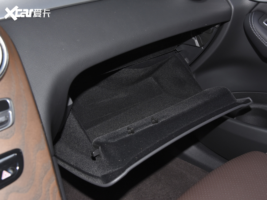 2022YGLC 300 L 4MATIC A