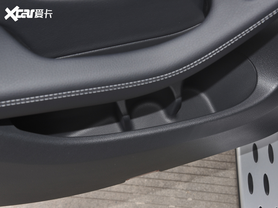 2022YGLC 300 L 4MATIC A