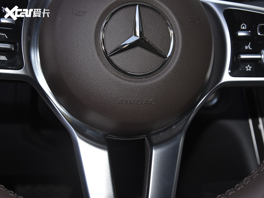 2022YGLC 300 L 4MATIC A