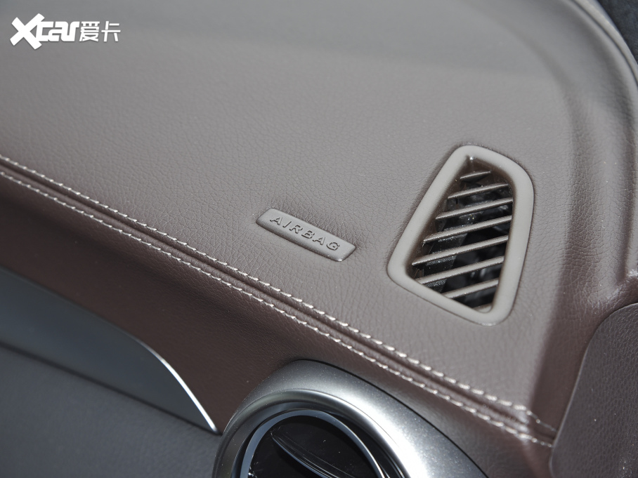 2022YGLC 300 L 4MATIC A