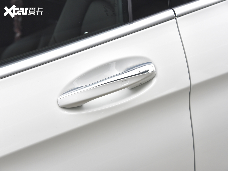 2022YGLC Ŀ 300 L 4MATIC A