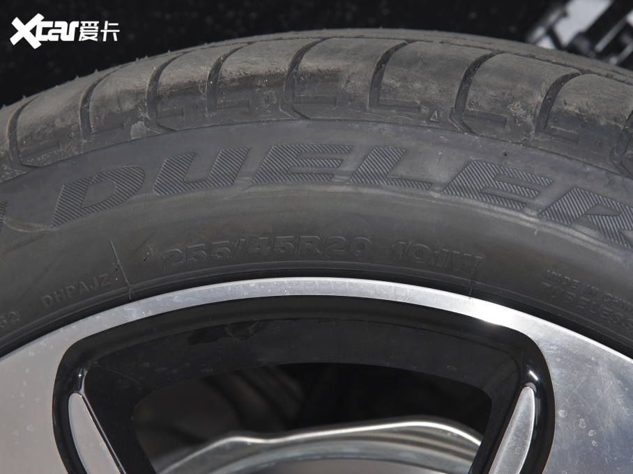 2022YGLC Ŀ 300 L 4MATIC A