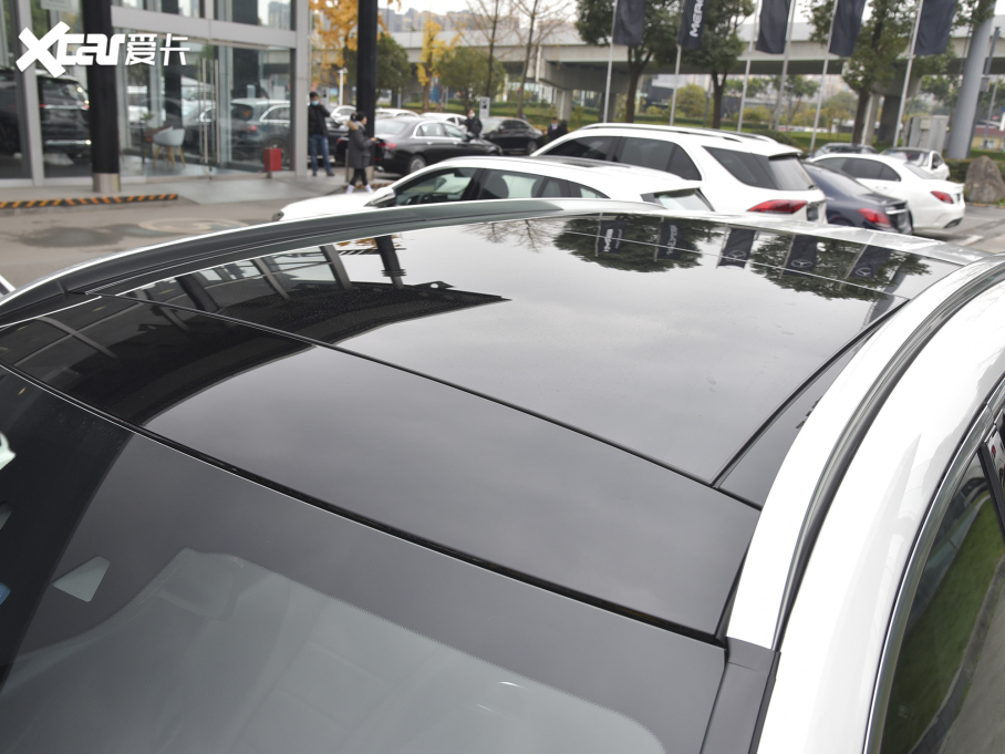 2022YGLC Ŀ 300 L 4MATIC A