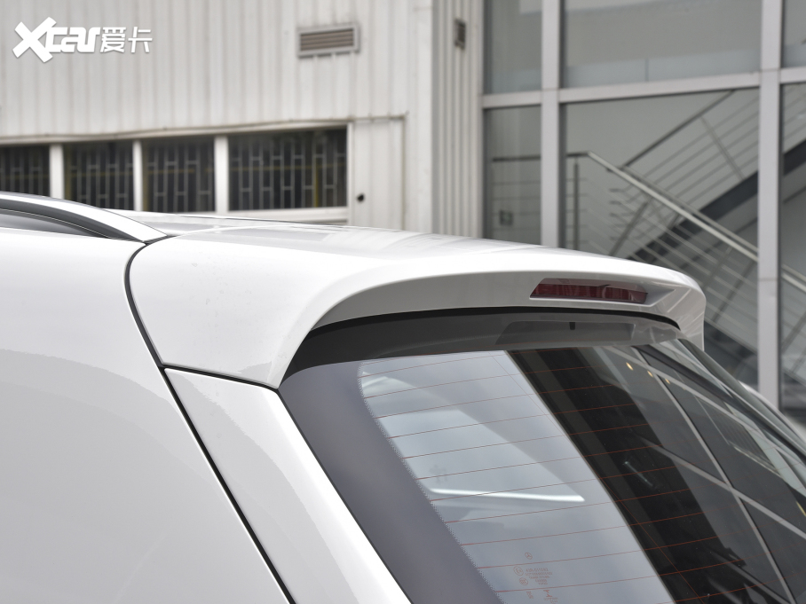 2022YGLC Ŀ 300 L 4MATIC A