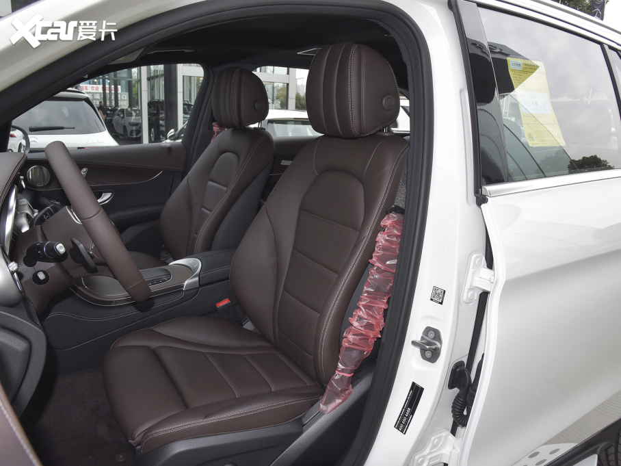 2022��YGLC �Ŀ� 300 L 4MATIC ���A��