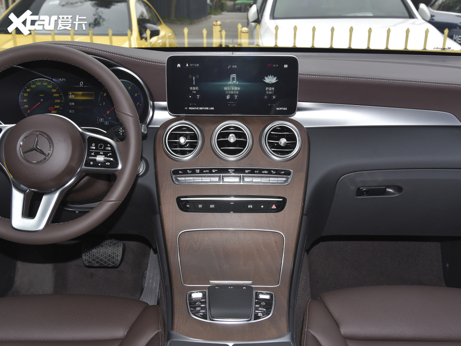 2022YGLC Ŀ 300 L 4MATIC A