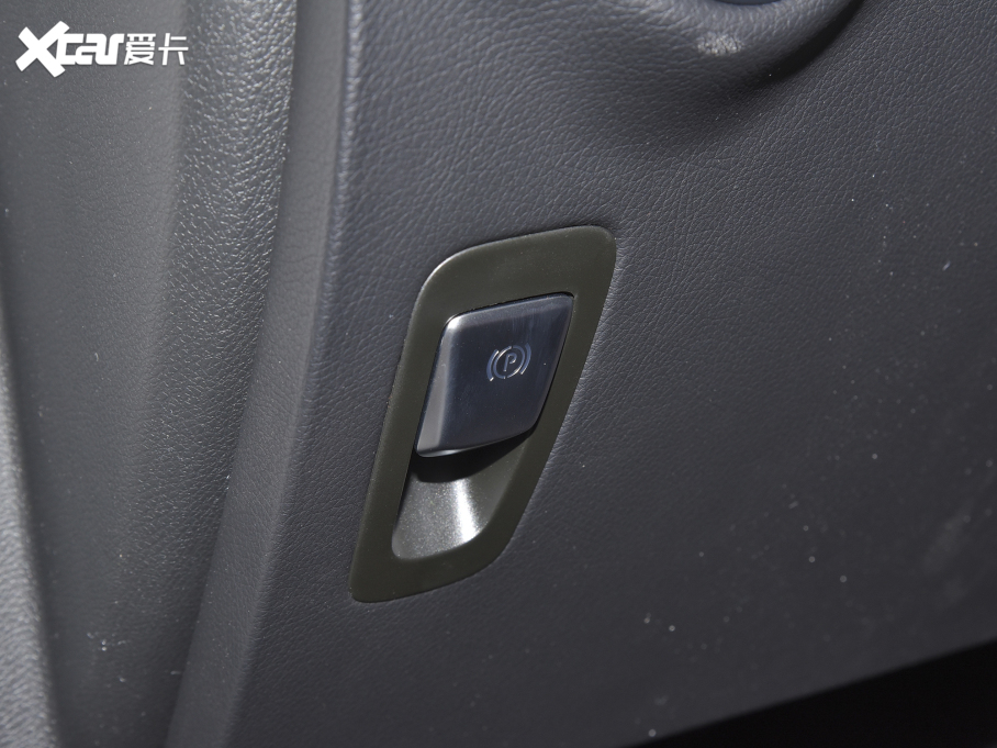 2022YGLC Ŀ 300 L 4MATIC A