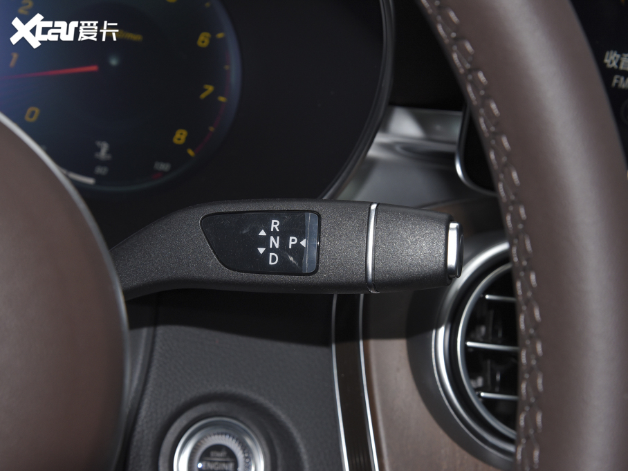 2022YGLC Ŀ 300 L 4MATIC A