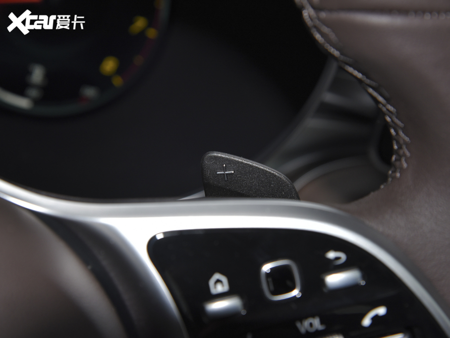 2022YGLC Ŀ 300 L 4MATIC A