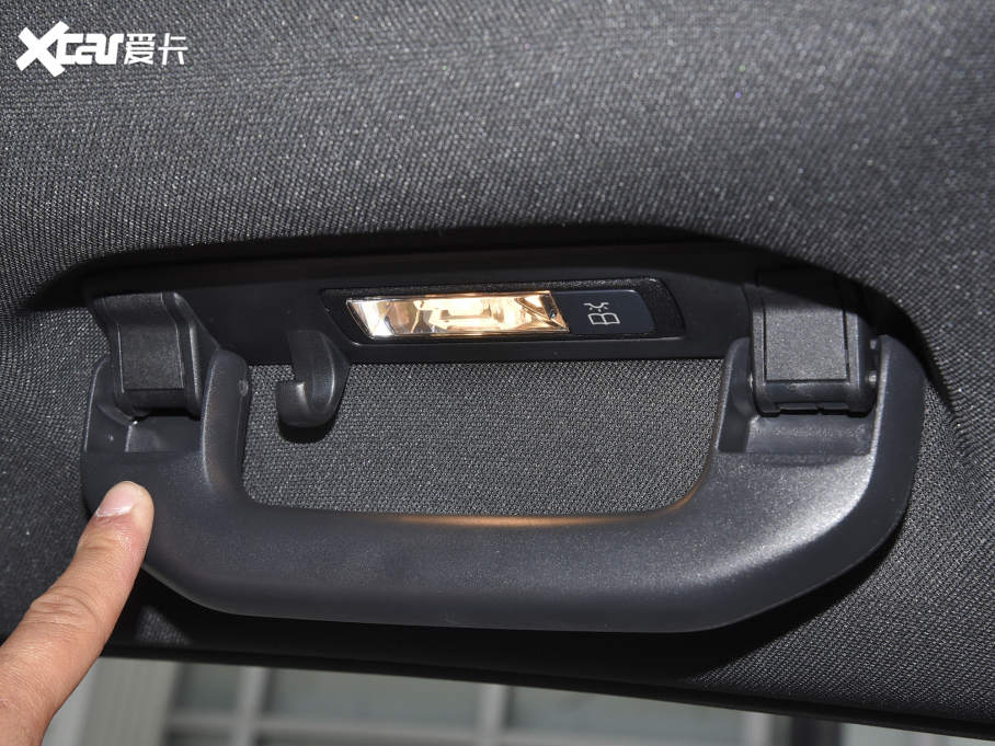 2022YGLC Ŀ 300 L 4MATIC A