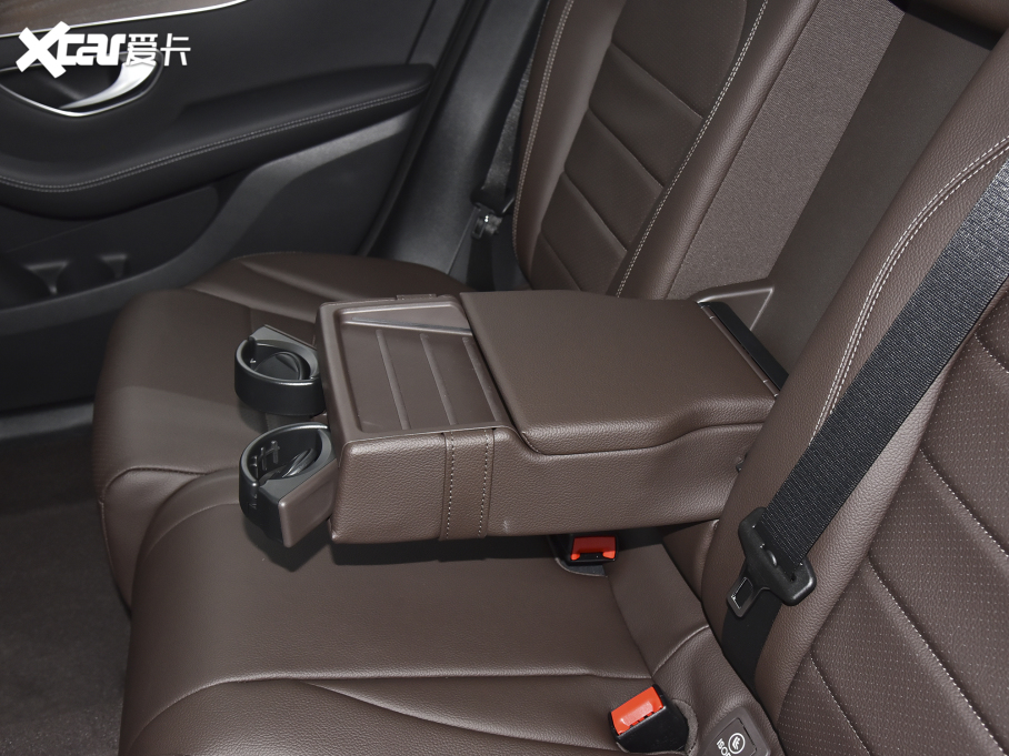 2022YGLC Ŀ 300 L 4MATIC (dng)