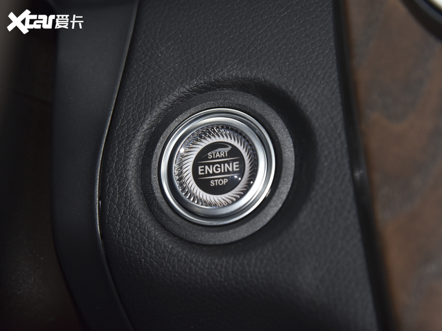 2022��YGLC �Ŀ� 300 L 4MATIC �Ӹ���