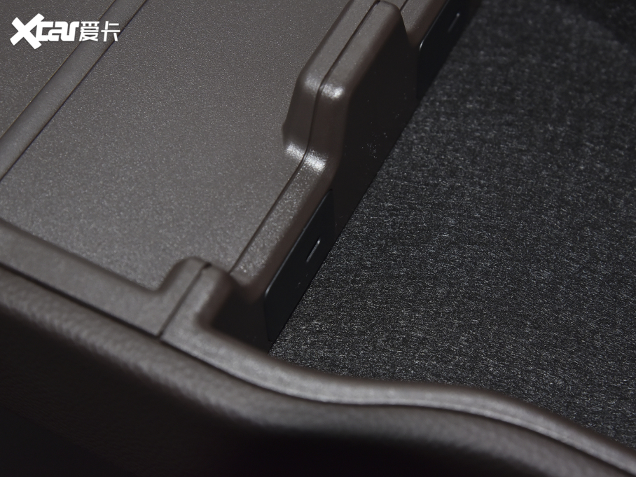 2022YGLC Ŀ 300 L 4MATIC Ӹ