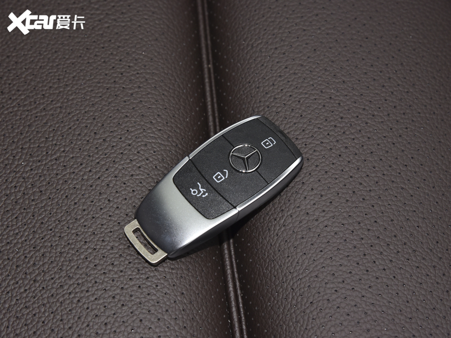 2022��YGLC �Ŀ� 300 L 4MATIC �Ӹ���