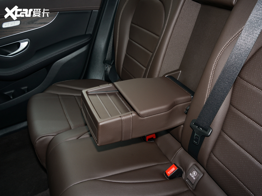 2022��YGLC 260 L 4MATIC ���A��