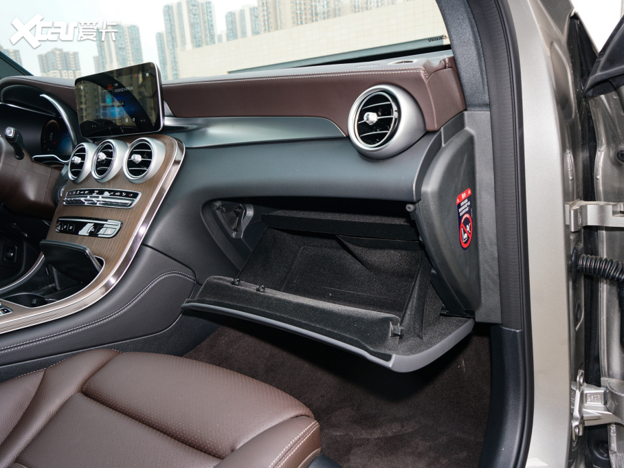 2022YGLC 260 L 4MATIC A