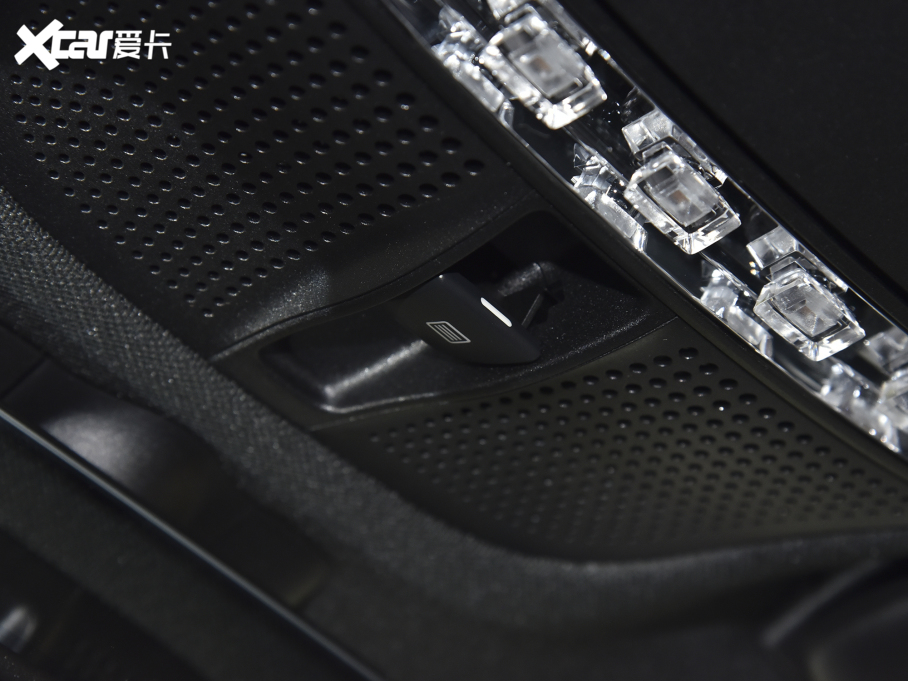 2022YGLC Ŀ GLC 260 L 4MATIC Ӹ