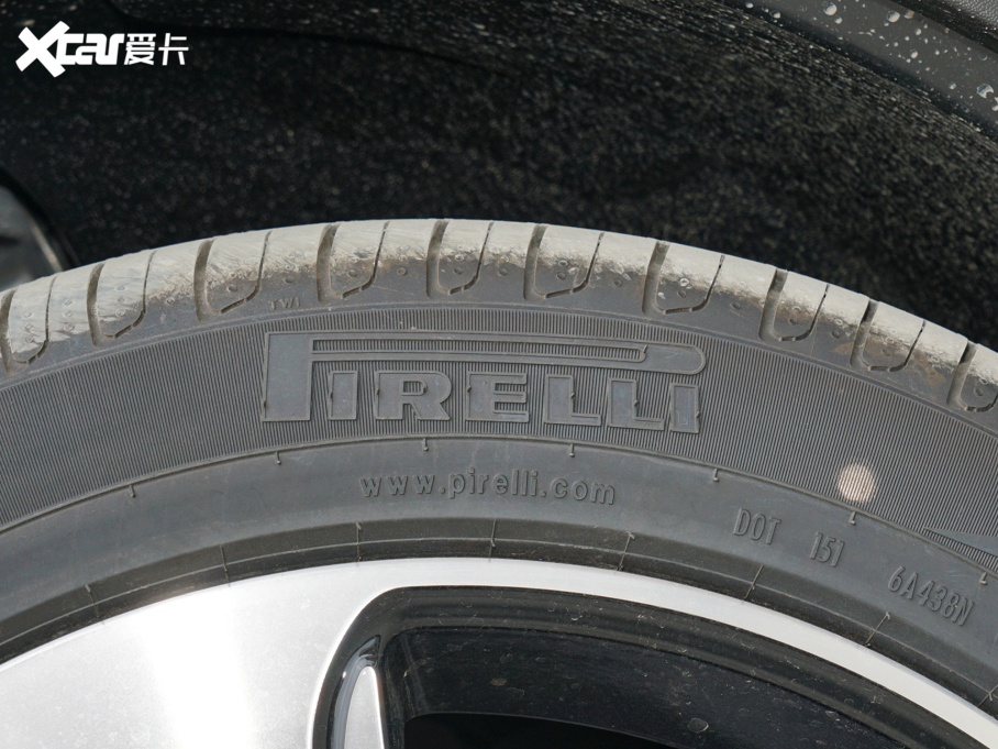 2022YGLC GLC 300 L 4MATIC (dng)ذ