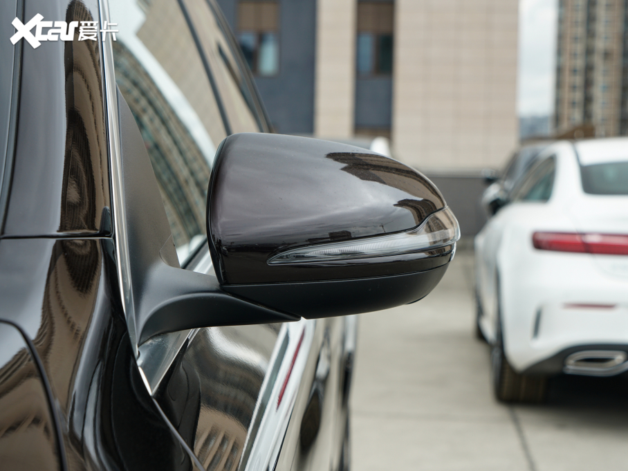 2022YGLC GLC 300 L 4MATIC Ӹذ